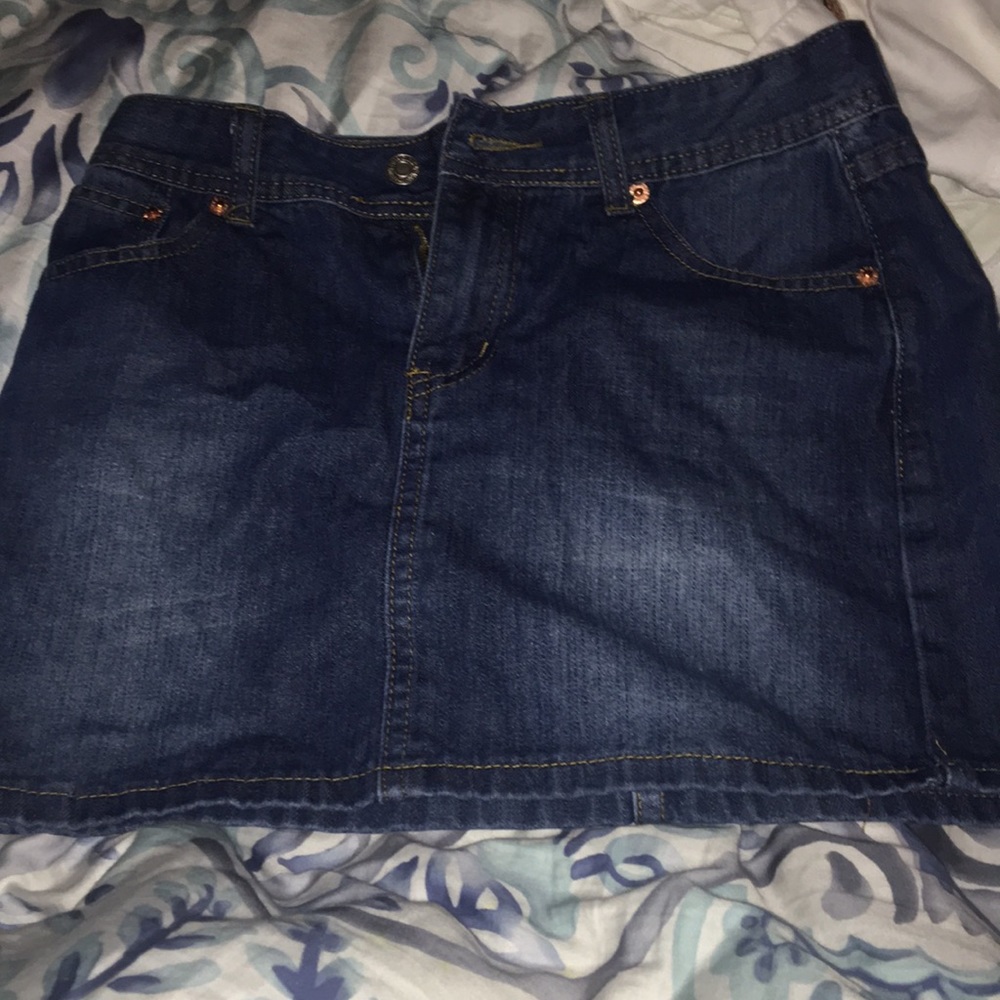 Dark wash denim skirt